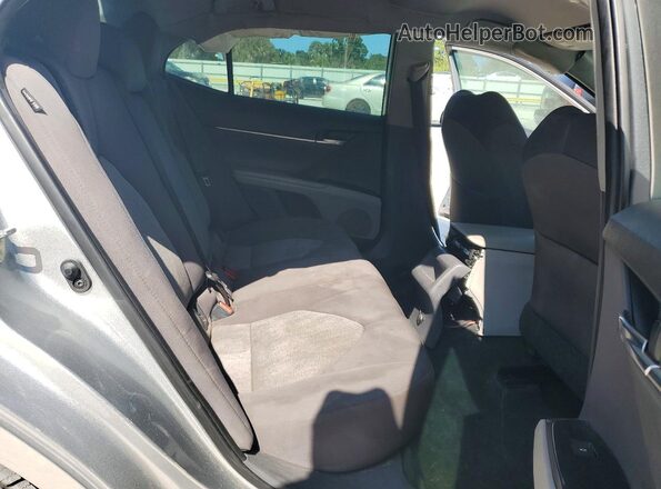 4T1C11AK4LU986819 2020 TOYOTA CAMRY Silver Vista de los asientos traseros