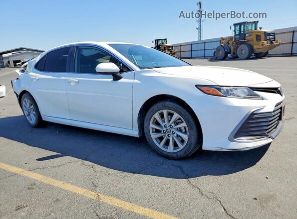 4T1C11AK4NU064652 2022 TOYOTA CAMRY White Առջևի աջ