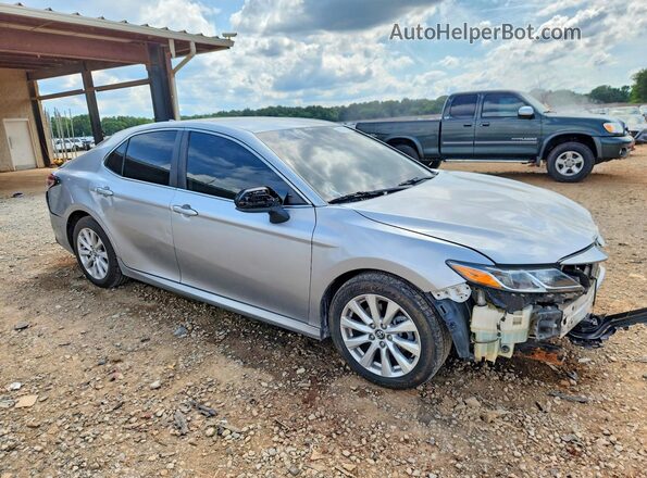4T1C11AK8LU935906 2020 TOYOTA CAMRY Silver წინა მარჯვენა