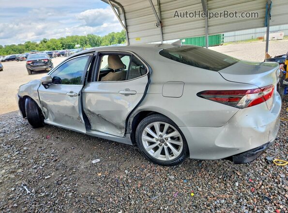 4T1C11AK8MU436749 2021 TOYOTA CAMRY Silver Tył lewy