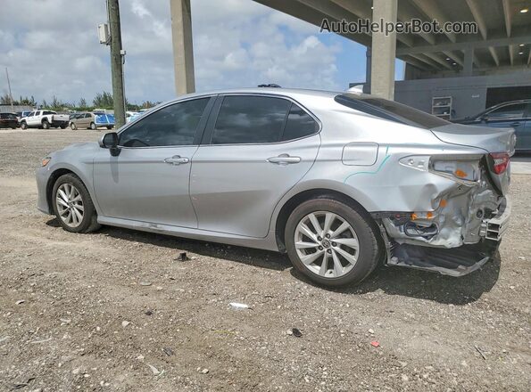 4T1C11AK8MU463952 2021 TOYOTA CAMRY Серебряный Задняя левая четверть