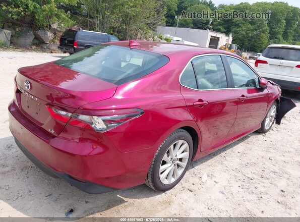 4T1C11AK8MU601876 2021 TOYOTA CAMRY Red Задня права чверть