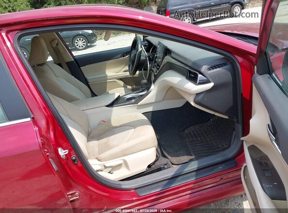 4T1C11AK8MU601876 2021 TOYOTA CAMRY Red Вид салону спереду