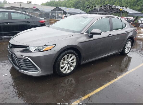 4T1C11BK3RU108290 2024 TOYOTA CAMRY Gray Front left