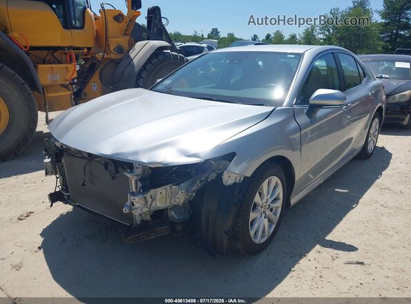 4T1C11BK4LU004544 2020 TOYOTA CAMRY Silver Առջևի ձախ երեք քառորդ տեսարան