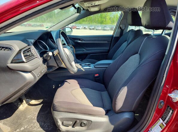 4T1C11BK4MU044740 2021 TOYOTA CAMRY Red Սալոնի դիմացի տեսք