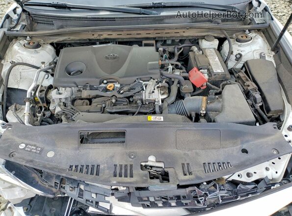 4T1C11BK7LU007003 2020 TOYOTA CAMRY White Widok wnętrza z tyłu