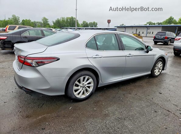 4T1C11BK8PU087417 2023 TOYOTA CAMRY Silver Հետևի աջ
