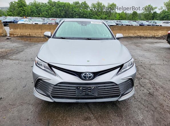 4T1C11BK8PU087417 2023 TOYOTA CAMRY Silver Դիմացի տեսք