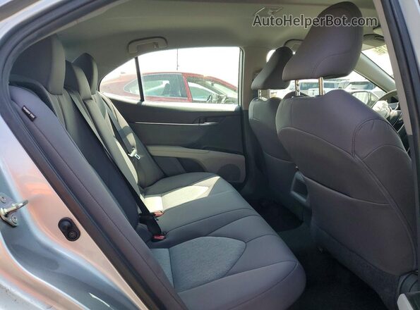 4T1C31AK5LU529902 2020 TOYOTA CAMRY Silver Հետևի նստատեղերի տեսք