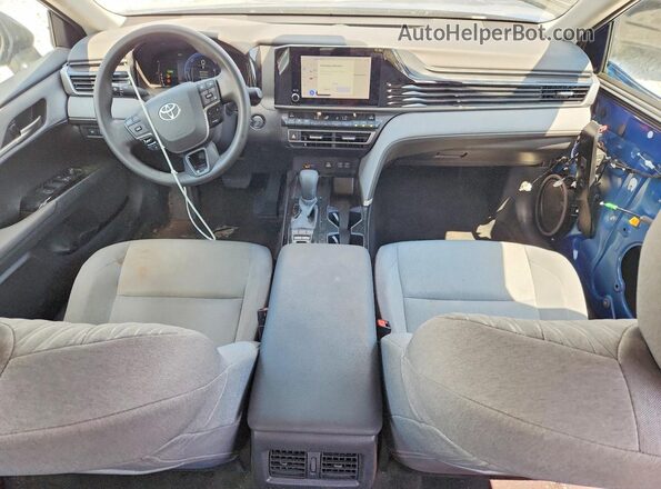 4T1DAACK0SU038580 2025 TOYOTA CAMRY Синий Вид панели приборов
