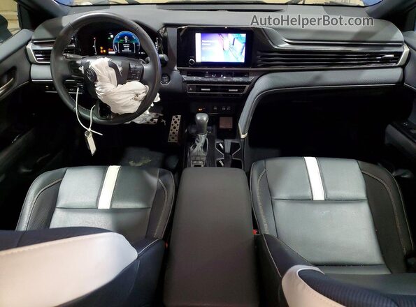 4T1DAACK0SU044296 2025 TOYOTA CAMRY Синий Вид панели приборов