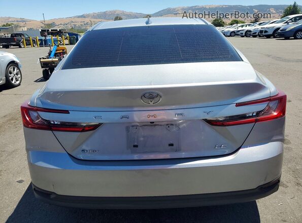 4T1DAACK0SU073412 2025 TOYOTA CAMRY Gray Հետևի տեսք