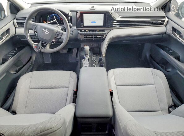 4T1DAACK0SU073412 2025 TOYOTA CAMRY Gray Առջևի վահանակի տեսք