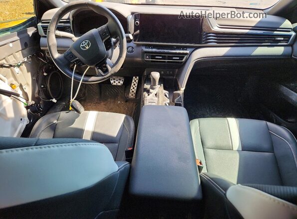 4T1DAACK0SU100043 2025 TOYOTA CAMRY Gray Dashboard view