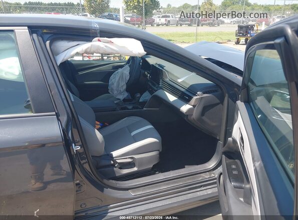 4T1DAACK0SU173994 2025 TOYOTA CAMRY Gray Սալոնի դիմացի տեսք