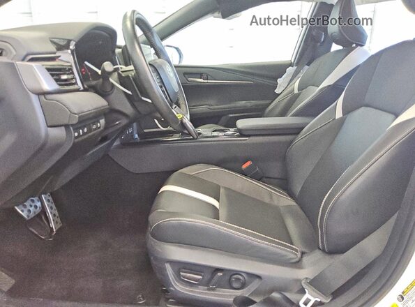 4T1DAACK0SU530879 2025 TOYOTA CAMRY White Front interior view