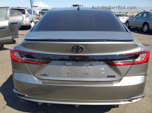 4T1DAACK0SU552512 2025 TOYOTA CAMRY Silver Вид ззаду