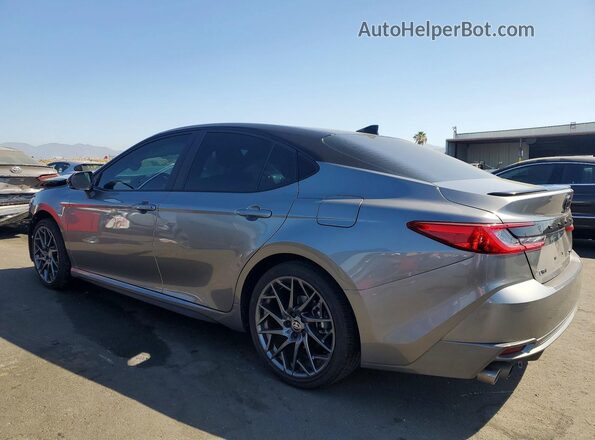 4T1DAACK0SU552512 2025 TOYOTA CAMRY Silver Задня ліва чверть