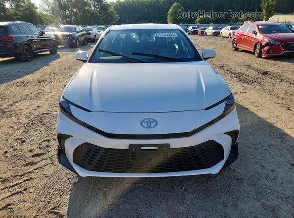 4T1DAACK0TU256097 2026 TOYOTA CAMRY White Вид спереду