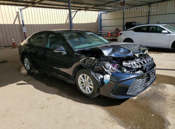 4T1DAACK0TU713829 2026 TOYOTA CAMRY Черный Передняя правая четверть