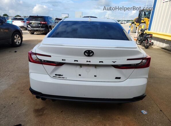 4T1DAACK1SU017639 2025 TOYOTA CAMRY White Հետևի տեսք
