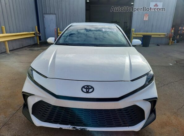 4T1DAACK1SU017639 2025 TOYOTA CAMRY White Դիմացի տեսք