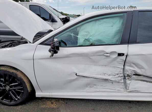 4T1DAACK1SU140311 2025 TOYOTA CAMRY White Widok wnętrza z przodu