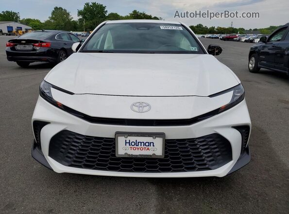 4T1DAACK1SU140311 2025 TOYOTA CAMRY White Widok z przodu