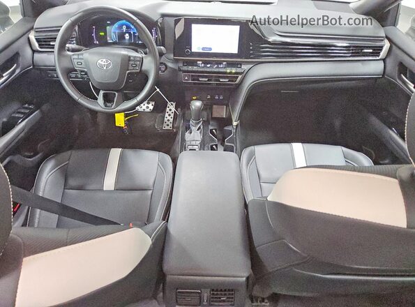 4T1DAACK1SU148392 2025 TOYOTA CAMRY White Առջևի վահանակի տեսք