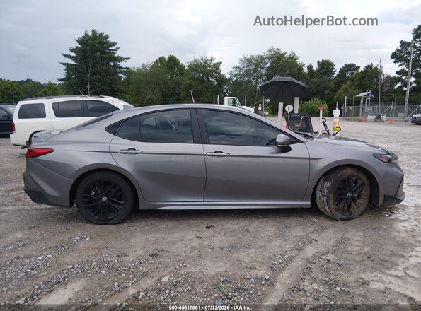 4T1DAACK1SU597670 2025 TOYOTA CAMRY Gray Widok wnętrza z tyłu