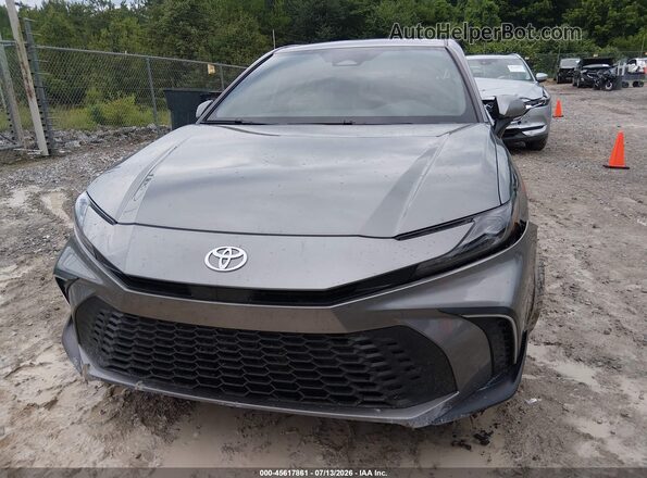 4T1DAACK1SU597670 2025 TOYOTA CAMRY Gray Widok z przodu
