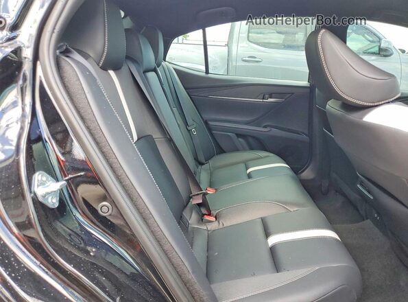 4T1DAACK1TU706985 2026 TOYOTA CAMRY Black Widok tylnych siedzeń
