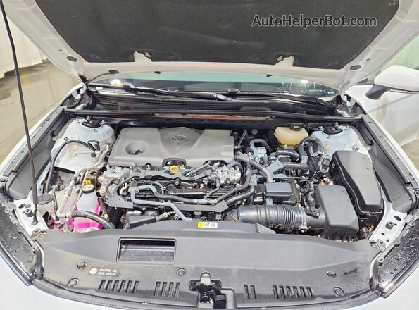 4T1DAACK1TU746063 2026 TOYOTA CAMRY Белый Вид задней части салона