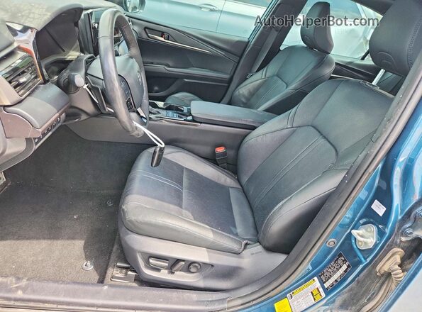 4T1DAACK2SU037737 2025 TOYOTA CAMRY Teal Widok wnętrza z przodu