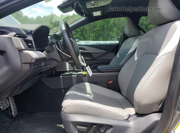 4T1DAACK2SU049953 2025 TOYOTA CAMRY Gray Вид салону спереду