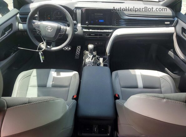 4T1DAACK2SU049953 2025 TOYOTA CAMRY Gray Вид панелі приладів