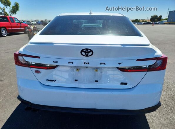 4T1DAACK2SU113974 2025 TOYOTA CAMRY Белый Вид сзади