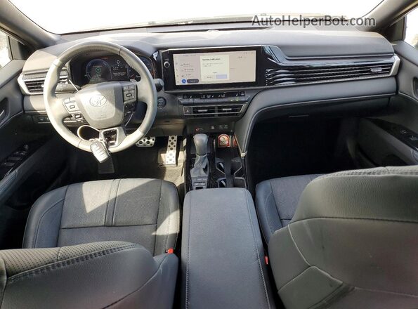 4T1DAACK2SU159529 2025 TOYOTA CAMRY White Vista del salpicadero