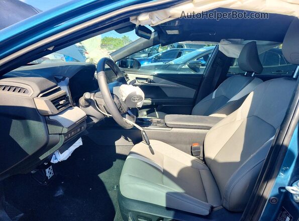 4T1DAACK2SU183751 2025 TOYOTA CAMRY Синий Вид салона спереди