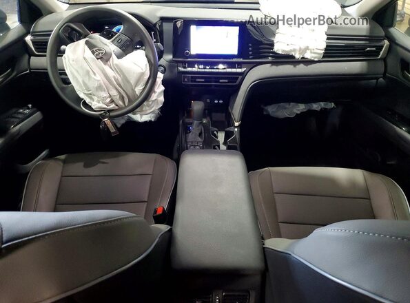 4T1DAACK2SU589223 2025 TOYOTA CAMRY Gray Widok wnętrza z przodu