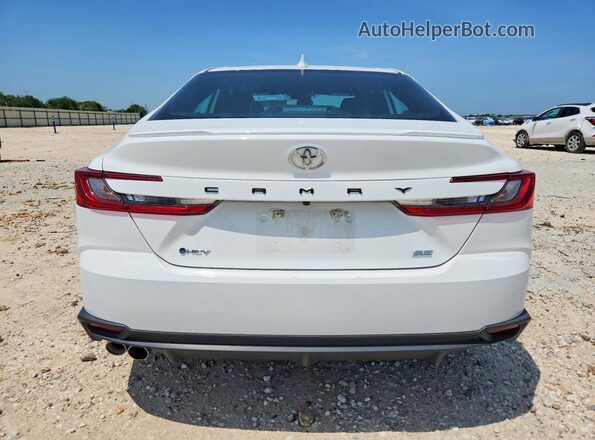 4T1DAACK2TU255470 2026 TOYOTA CAMRY White Widok z tyłu