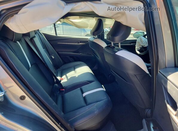 4T1DAACK2TU281695 2026 TOYOTA CAMRY Silver Widok tylnych siedzeń