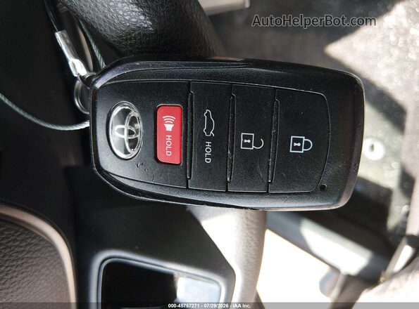 4T1DAACK3SU001801 2025 TOYOTA CAMRY Silver Widok deski rozdzielczej