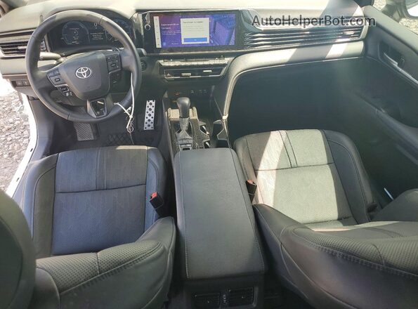 4T1DAACK3SU008571 2025 TOYOTA CAMRY White Առջևի վահանակի տեսք