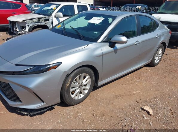 4T1DAACK3SU025953 2025 TOYOTA CAMRY Silver Առջևի ձախ երեք քառորդ տեսարան