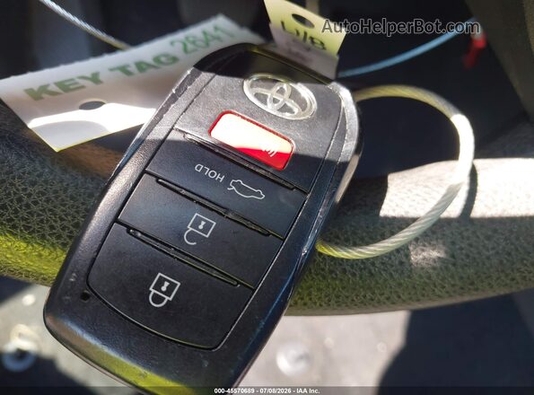 4T1DAACK3SU025953 2025 TOYOTA CAMRY Silver Առջևի վահանակի տեսք