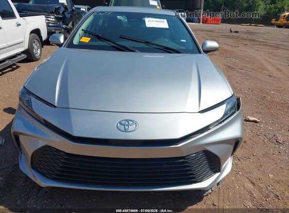 4T1DAACK3SU025953 2025 TOYOTA CAMRY Silver Դիմացի տեսք