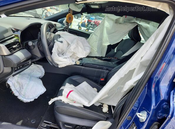 4T1DAACK3SU030120 2025 TOYOTA CAMRY Blue Вид салону спереду