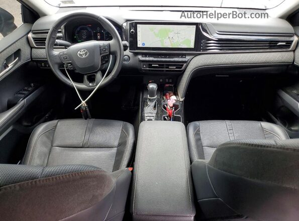 4T1DAACK3SU039044 2025 TOYOTA CAMRY Blue Առջևի վահանակի տեսք